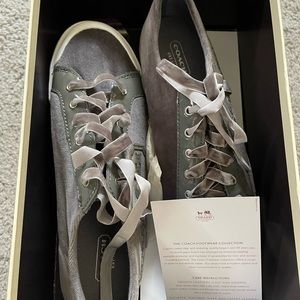 New in Box Coach Fabiana Velvet 8